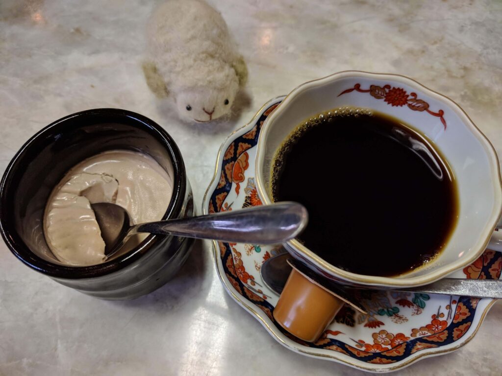 すし処日本橋のコーヒーとデザート