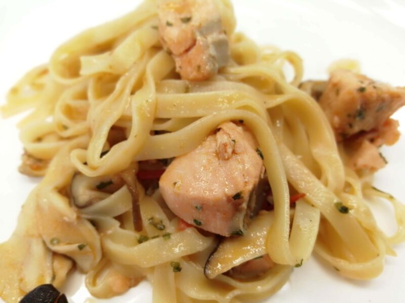 鮭ときのこのパスタ